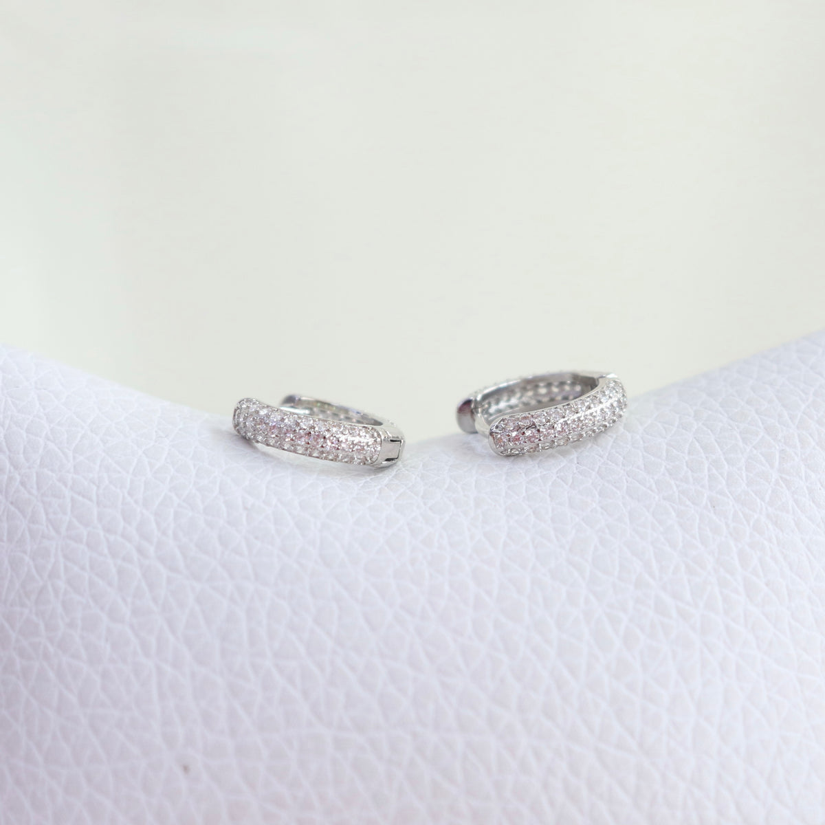 Huggies Pavé