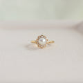 Anillo Perla con Cristales