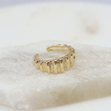 Cargar imagen en el visor de la galería, Anillo con Textura
