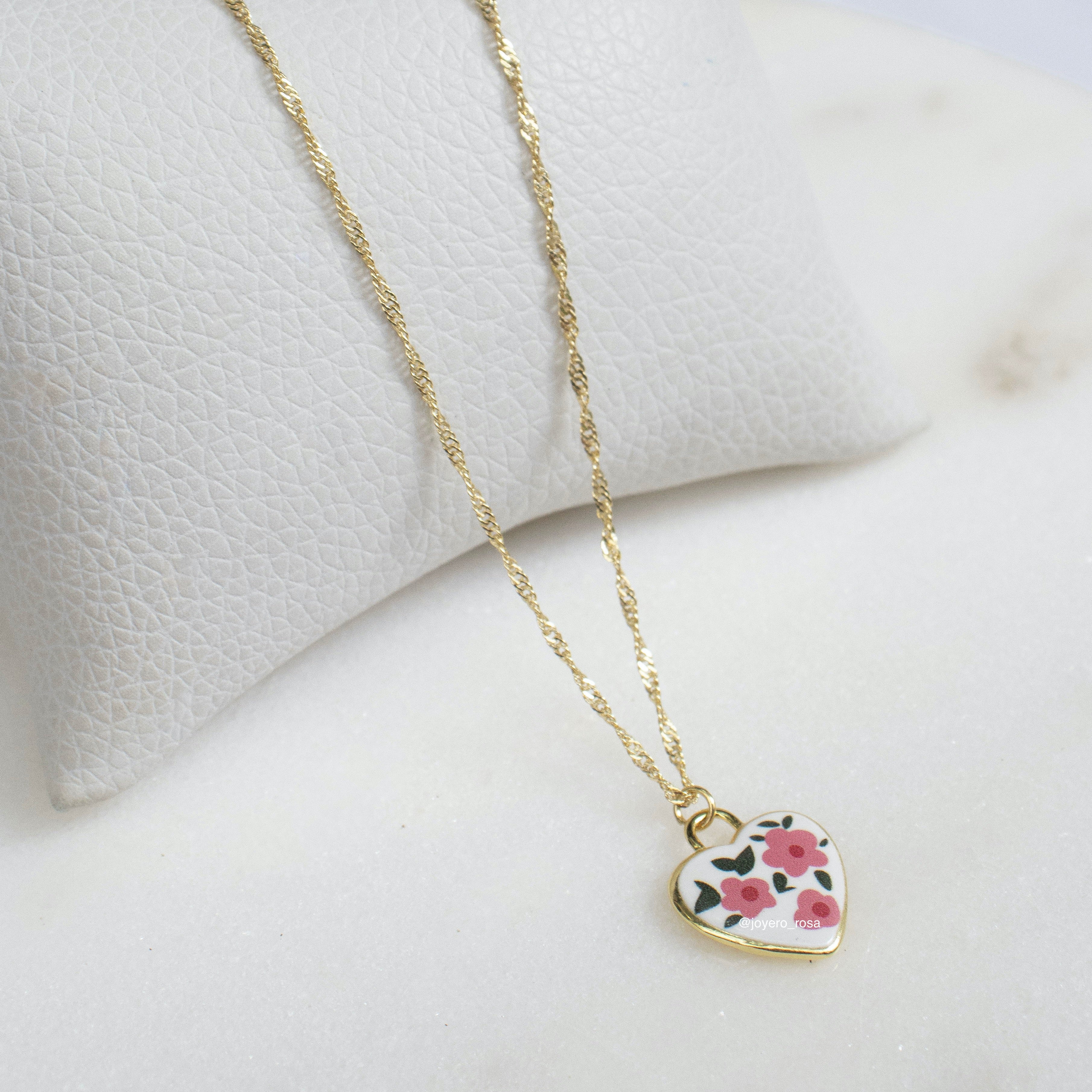 Collar Dije Esmaltado Corazón Flor