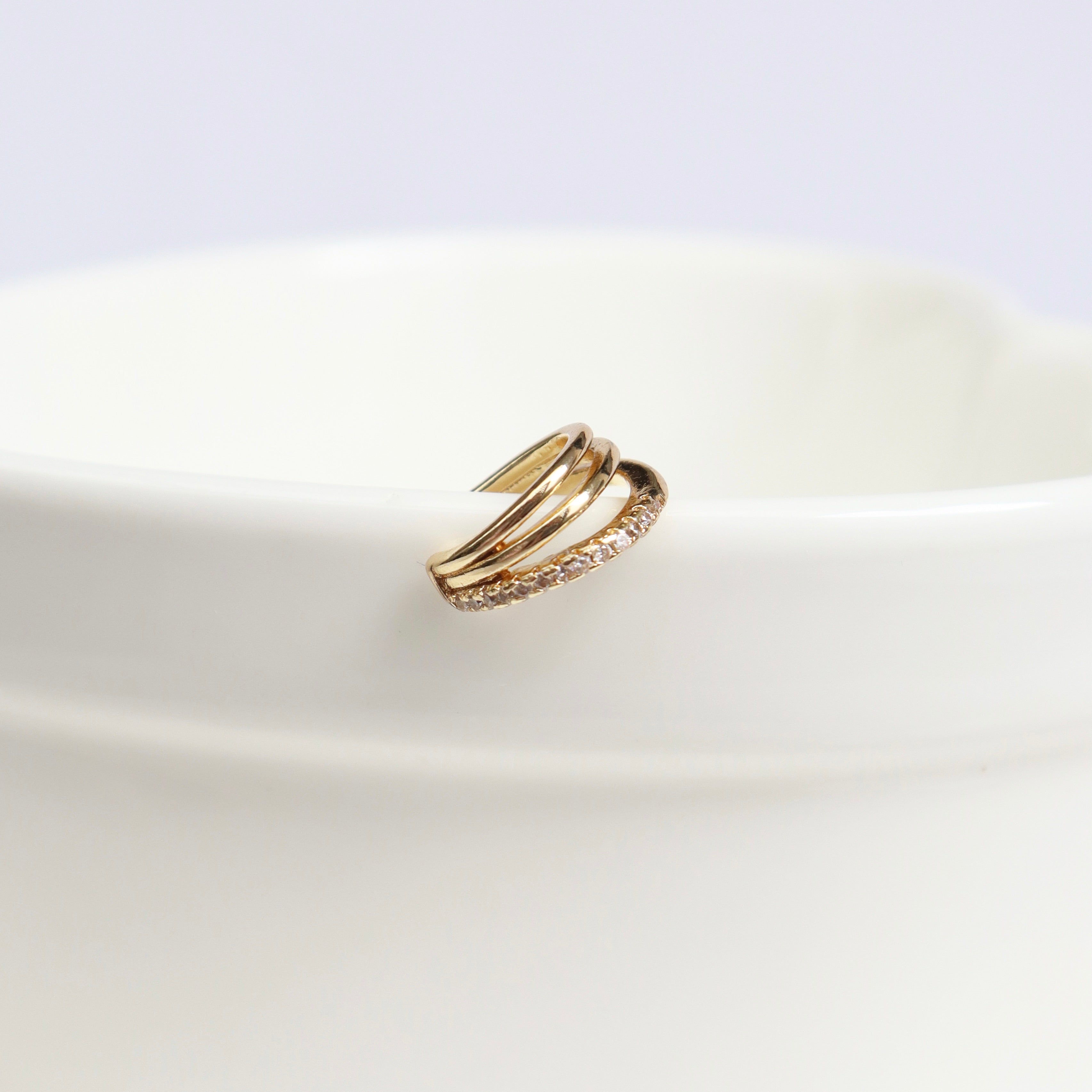 Earcuff con Línea de Cristales