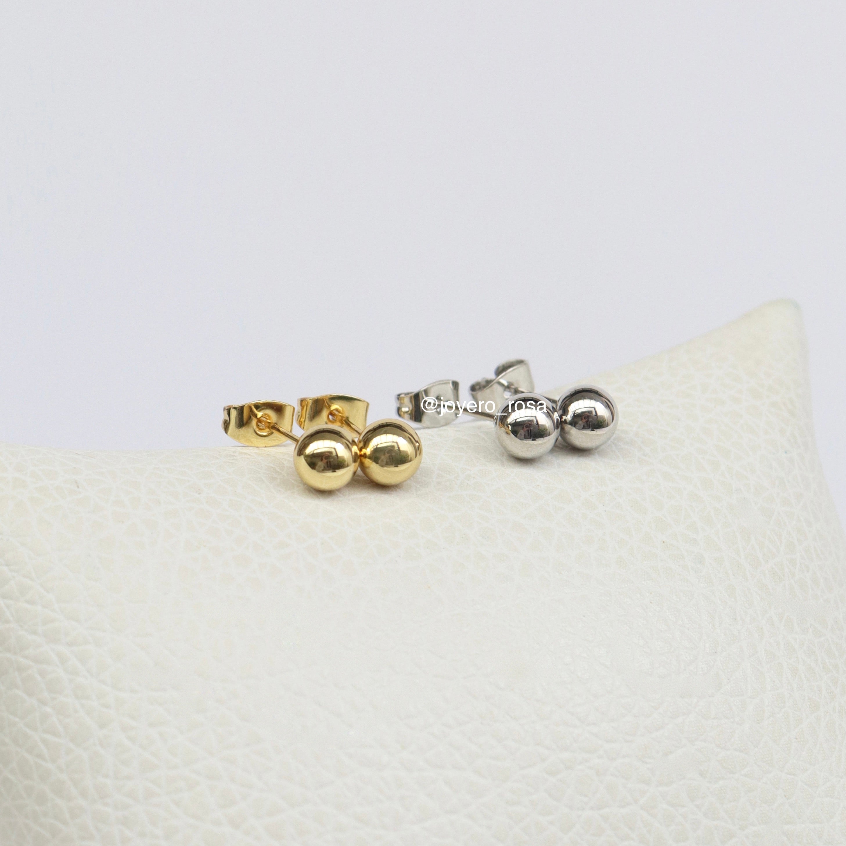 Studs Bengala