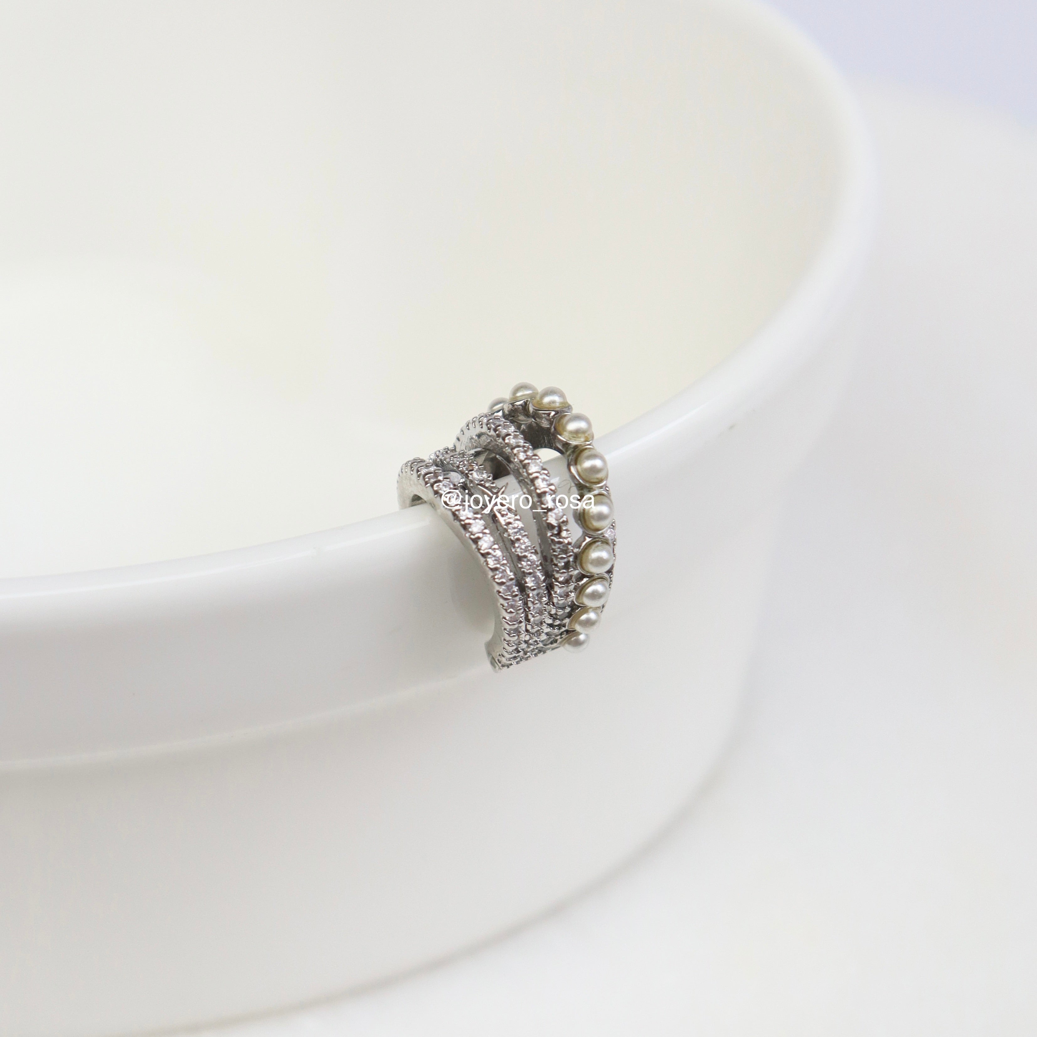 Earcuff Cristales y Perlas