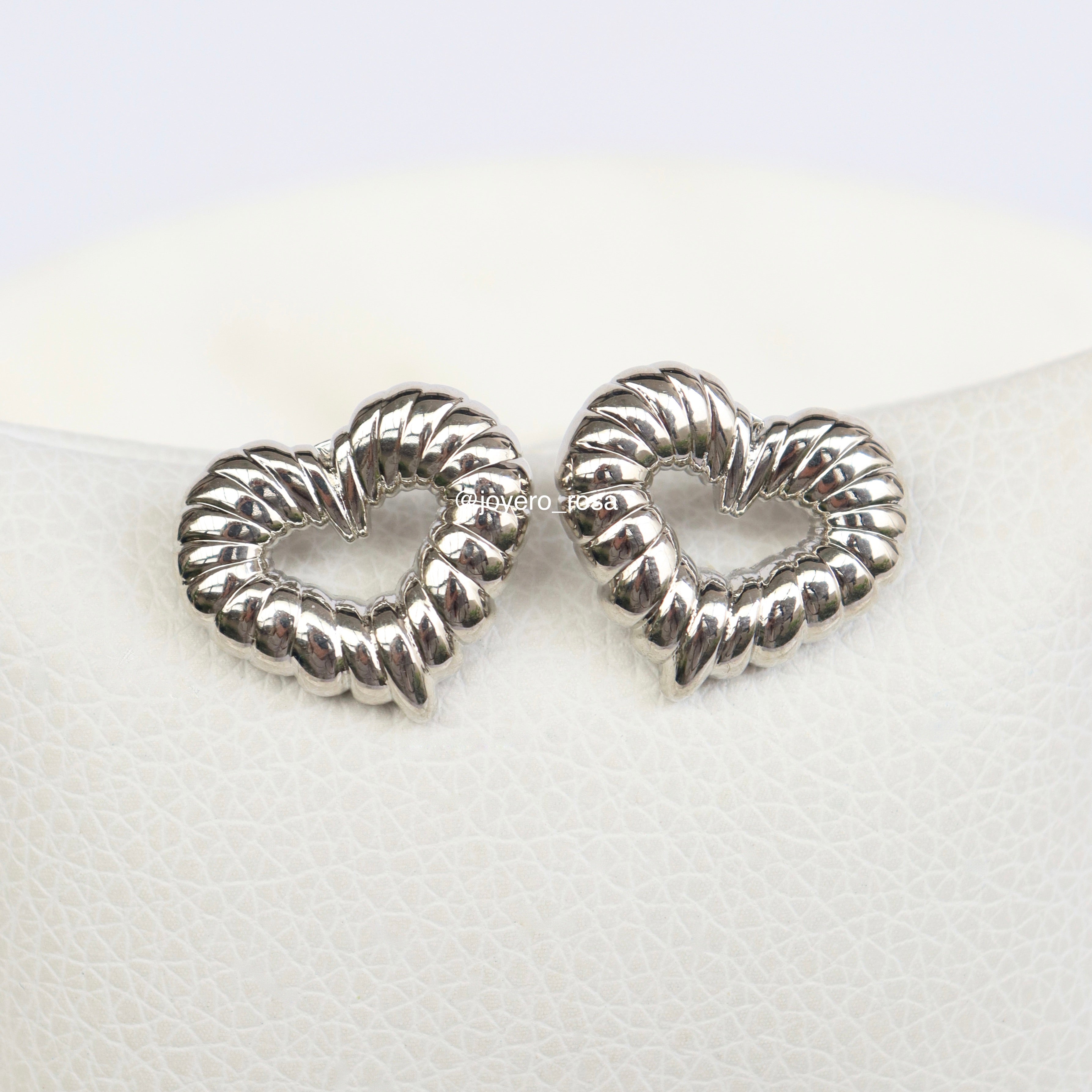 Studs Corazón