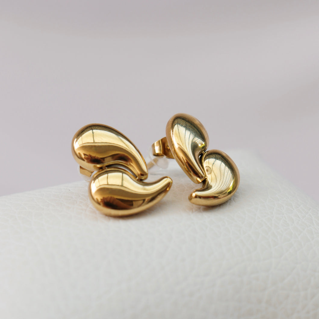 Aretes Corazón Gota