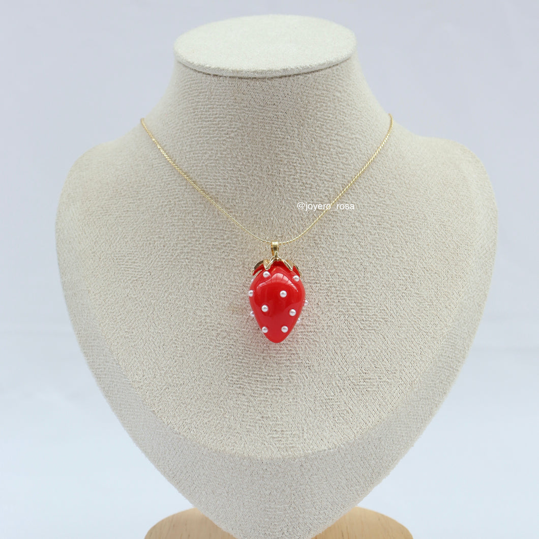 Collar Fresa con Perlitas