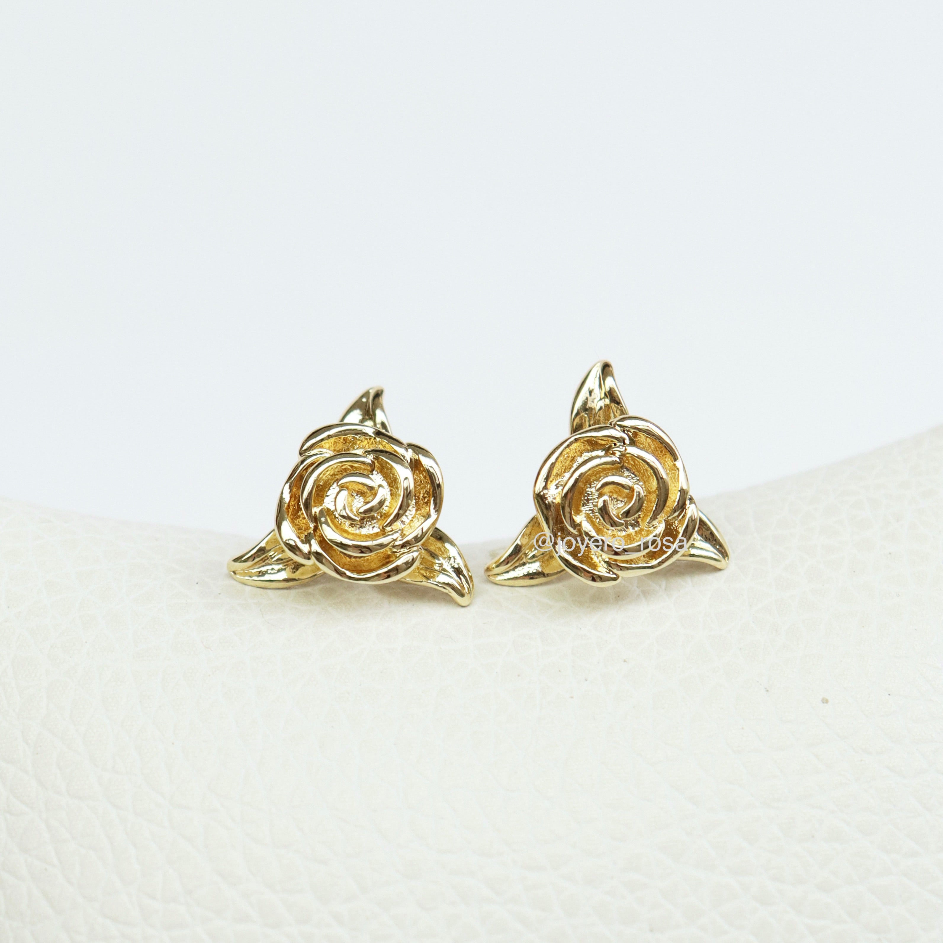 Studs Rosa
