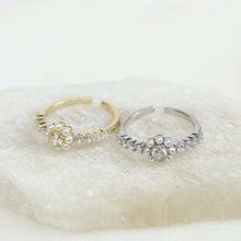 Cargar imagen en el visor de la galería, Anillo Perlas y Cristales
