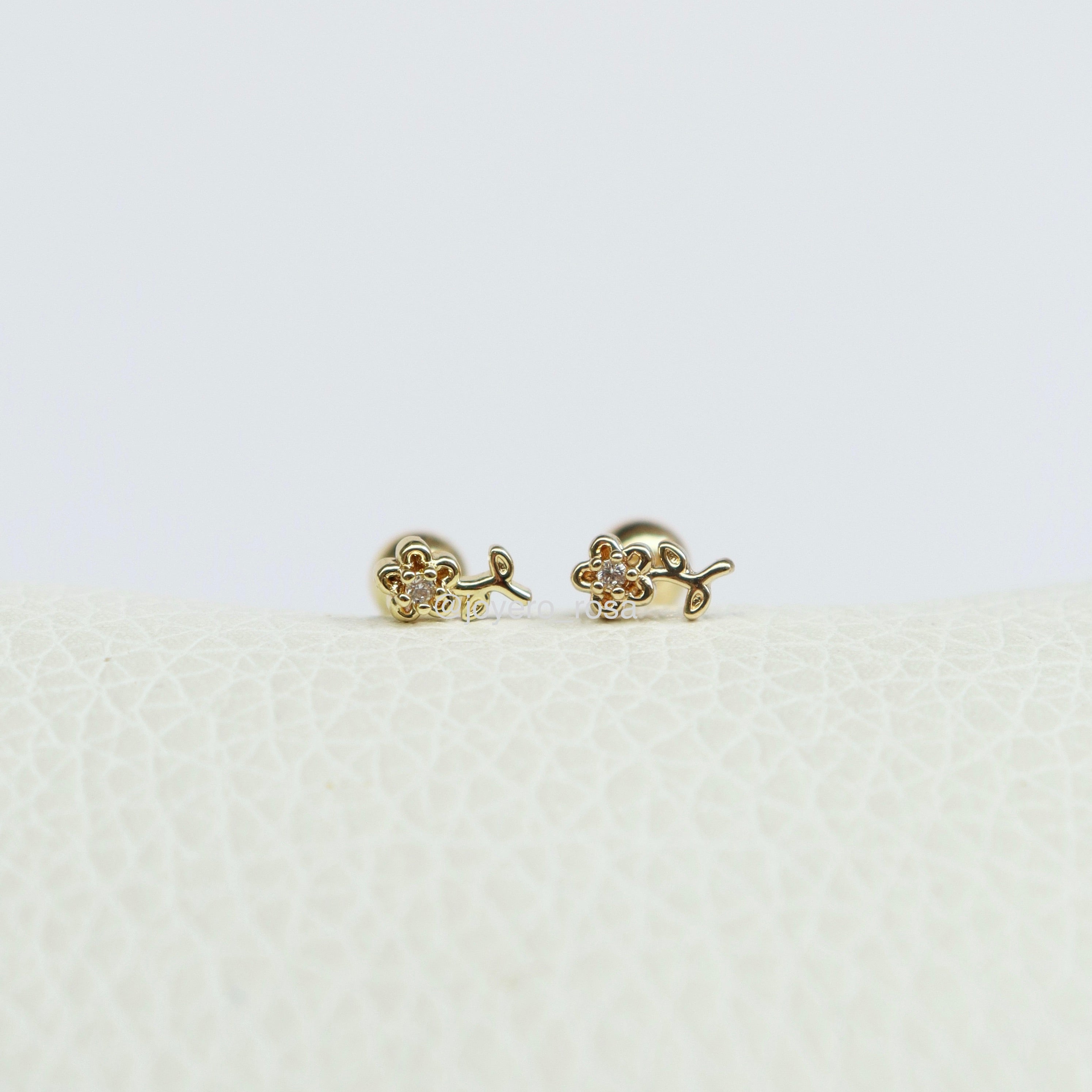 Studs Flor Cierre Bebé