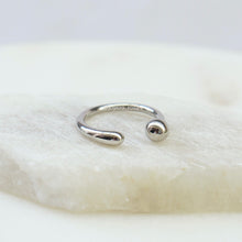 Cargar imagen en el visor de la galería, Anillo Harper
