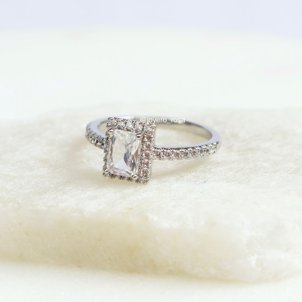 Anillo Rectangular con Cristales
