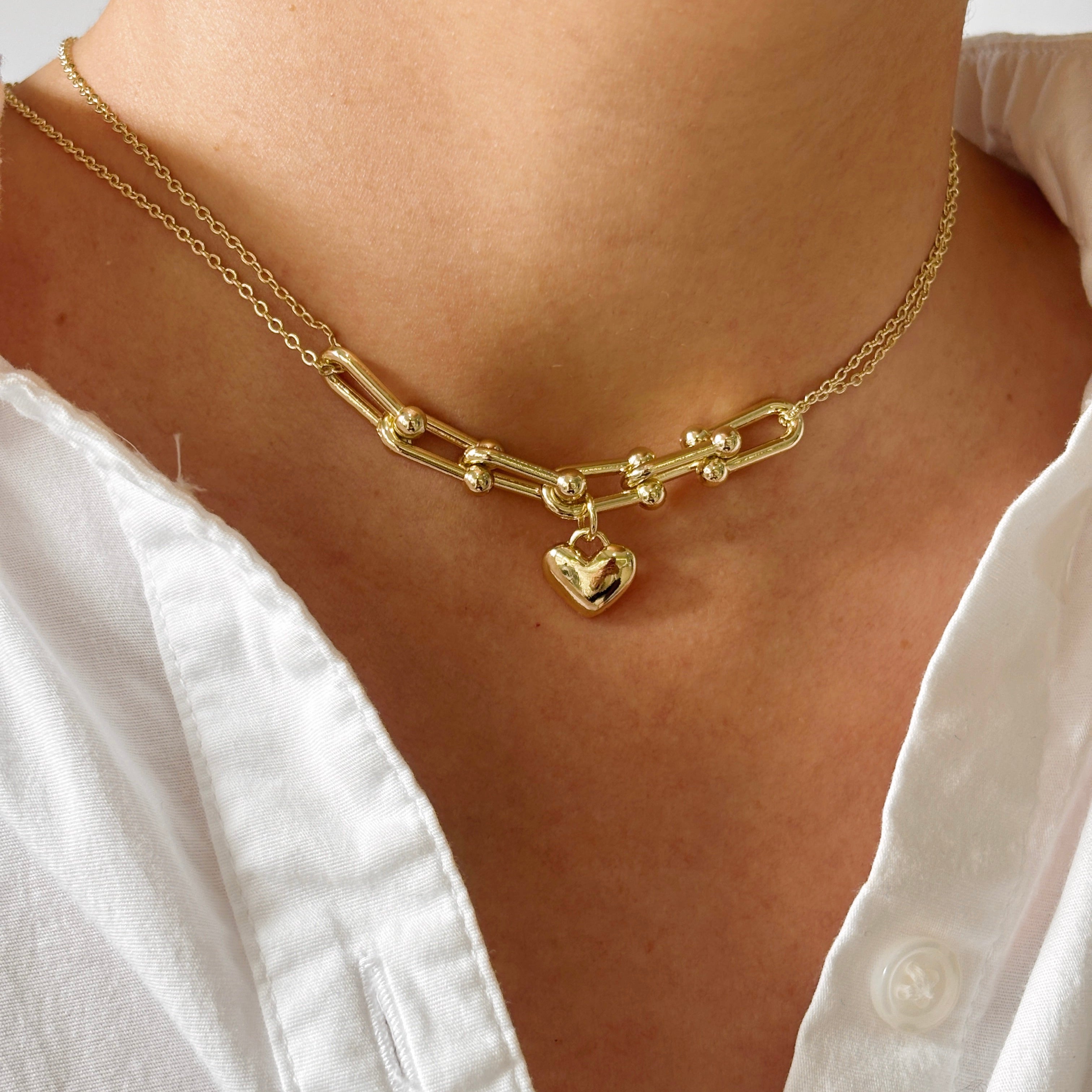 Collar Eslabones U corazón