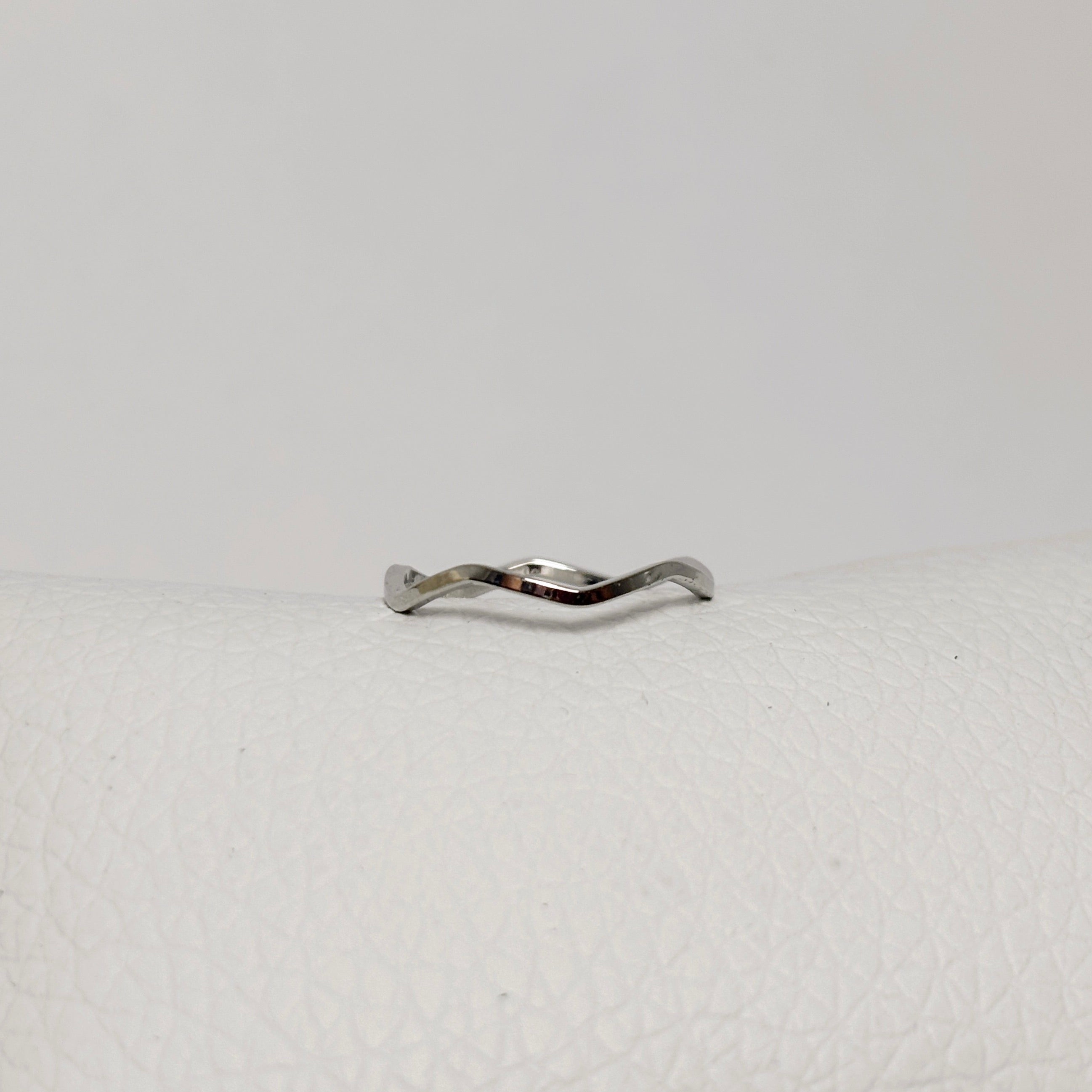 Anillo Ondulado