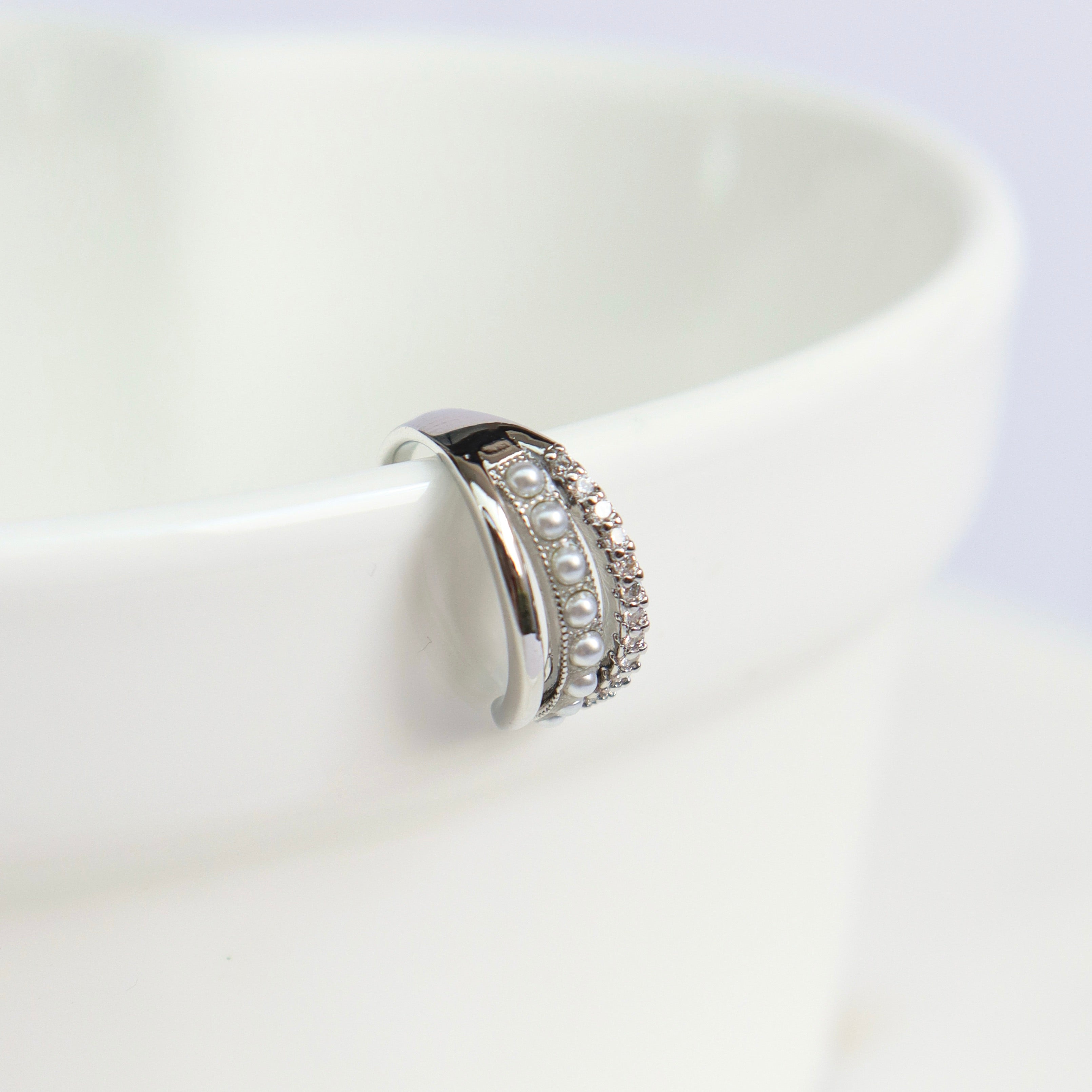 Earcuff Triple con Perlas y Cristales