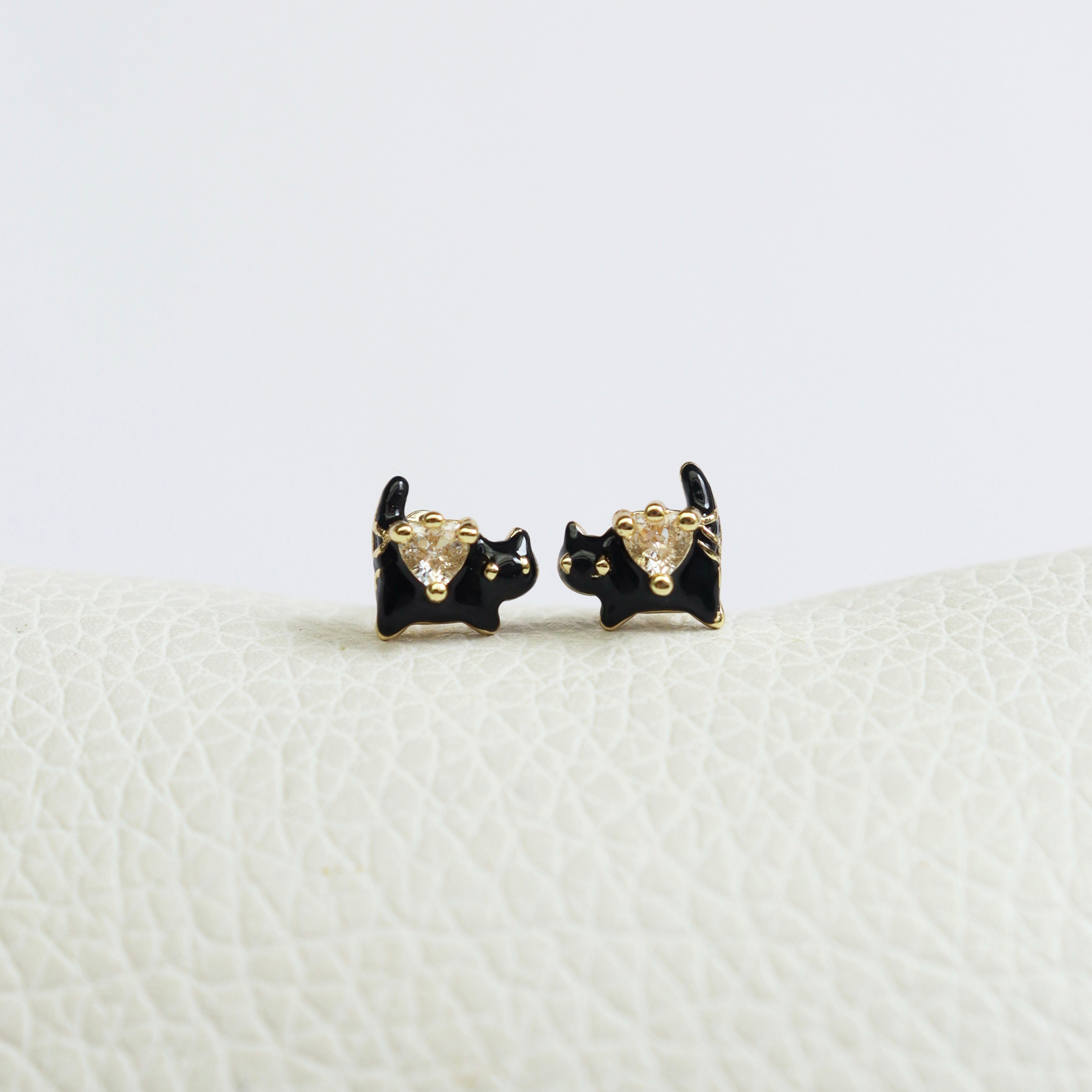 Studs Gatito Negro con Cristal (Cierre Bebé)