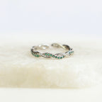 Anillo Ajustable Entrelazado Cristales Verdes