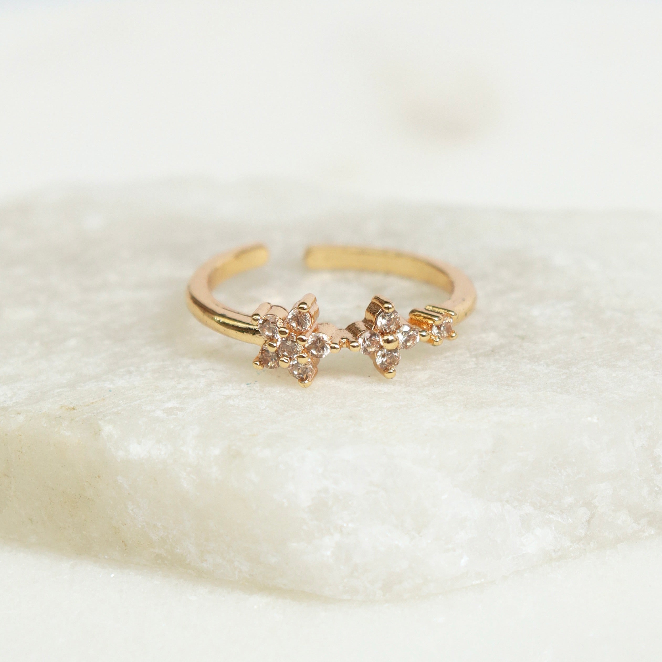 Anillo Ajustable Flores Cristales