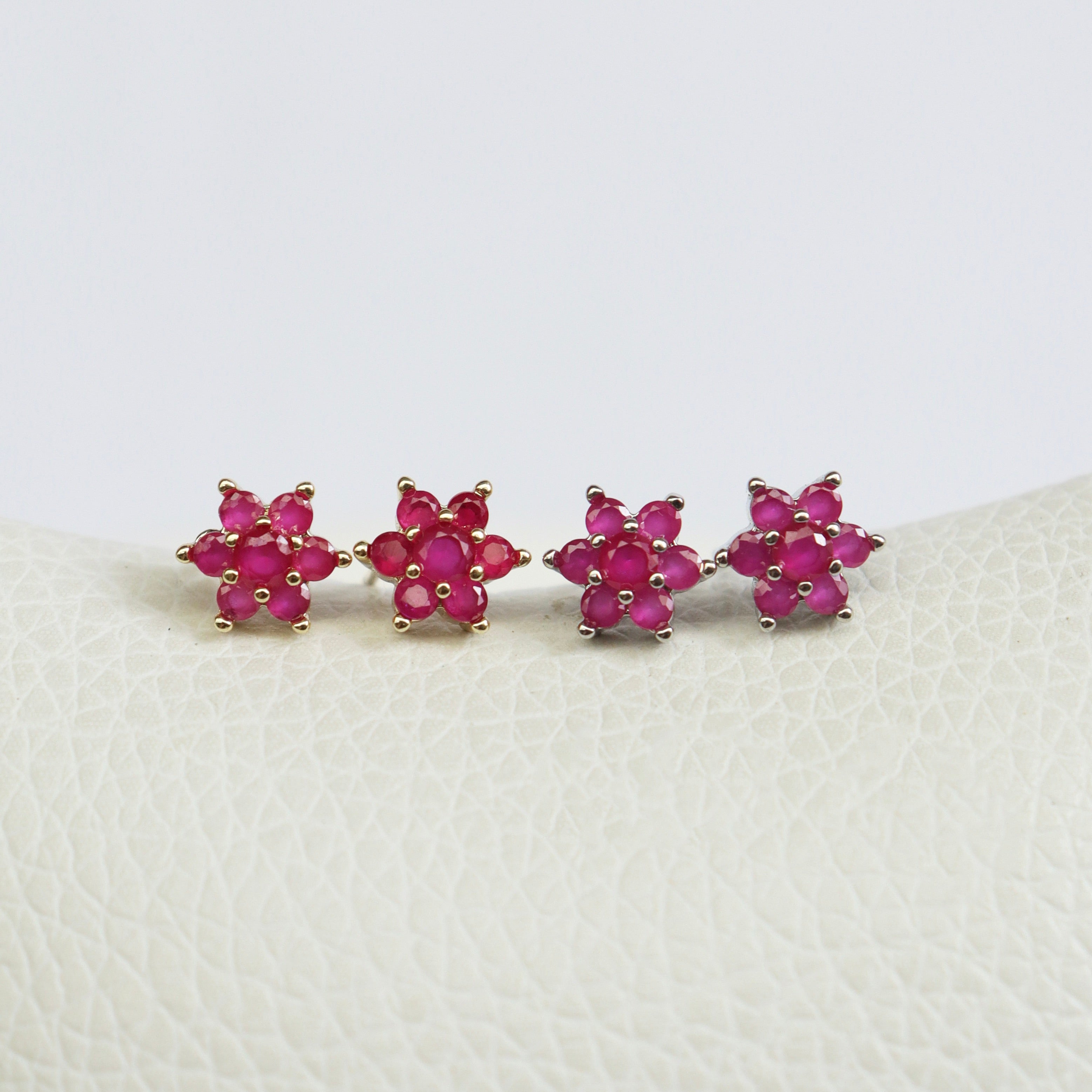 Studs Flor Fucsia