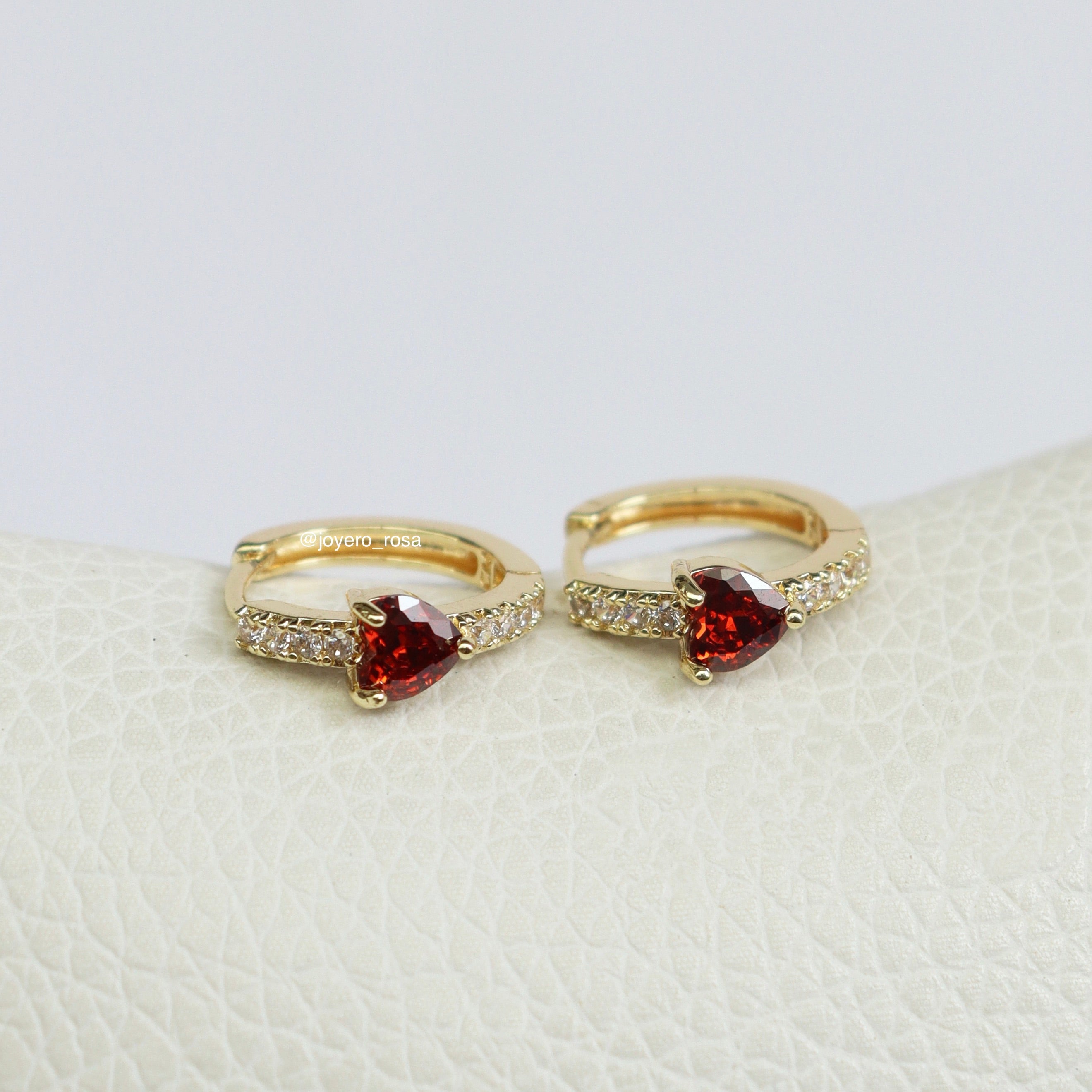 Huggies Corazón Rojo con Brillos