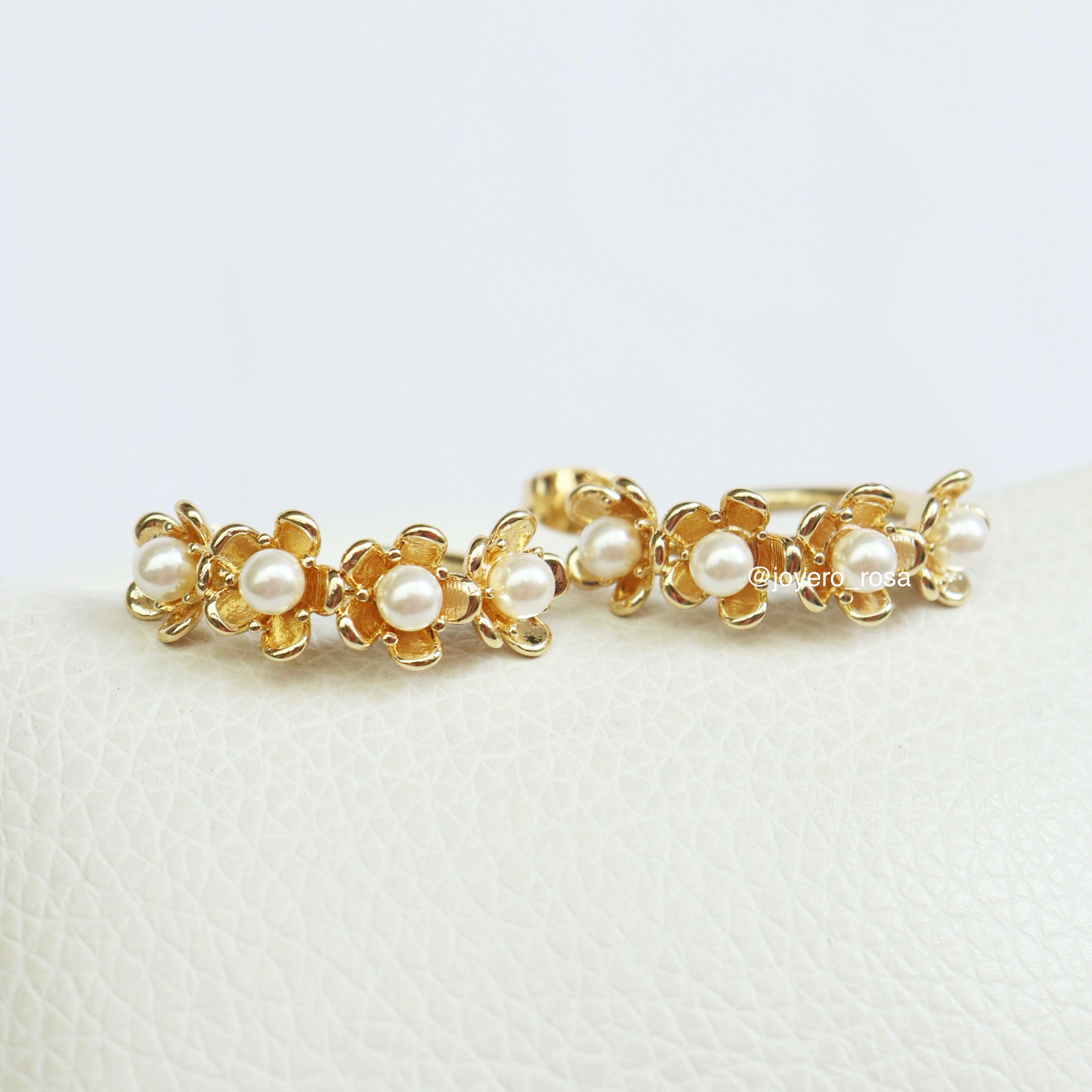 Semi Hoops Flor con Perla
