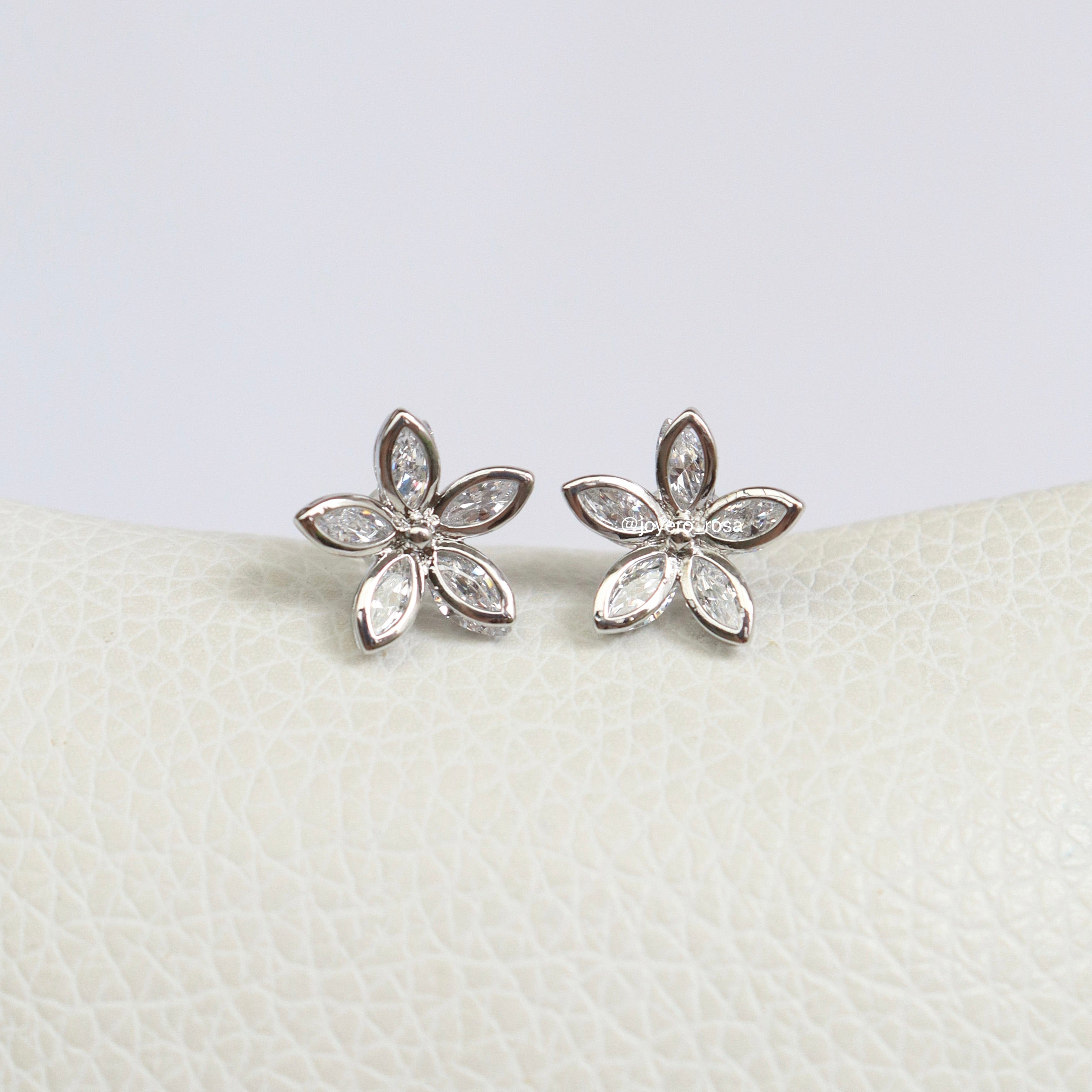 Studs Flor