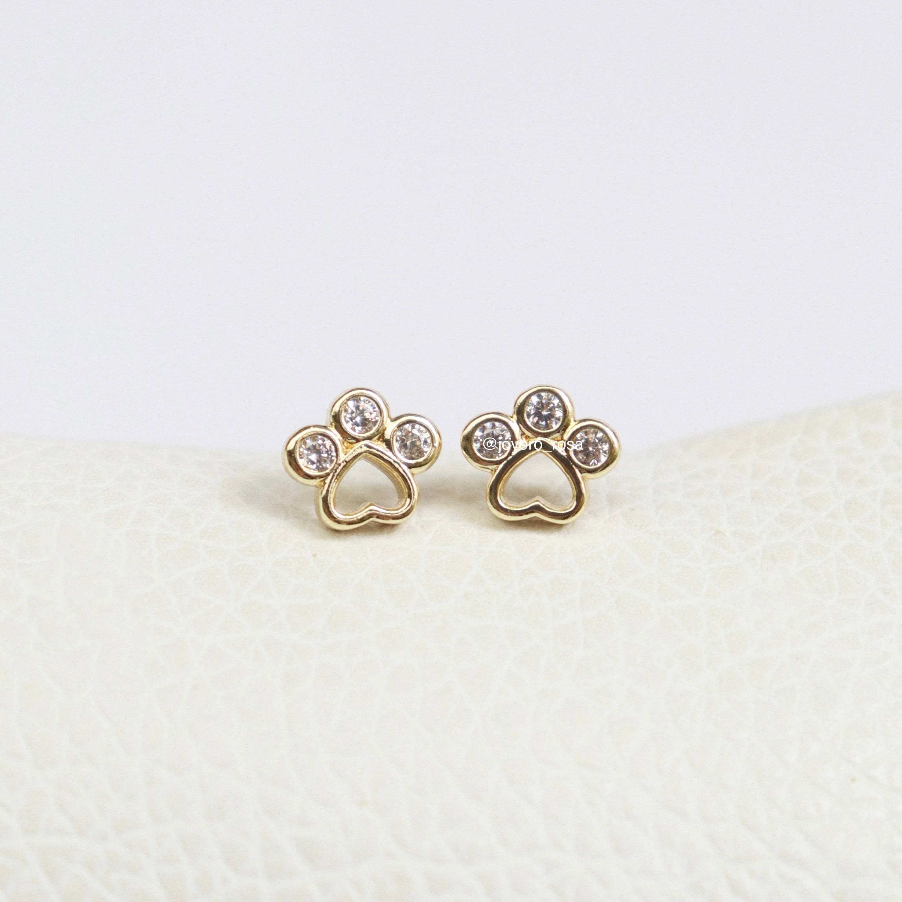 Studs Huella