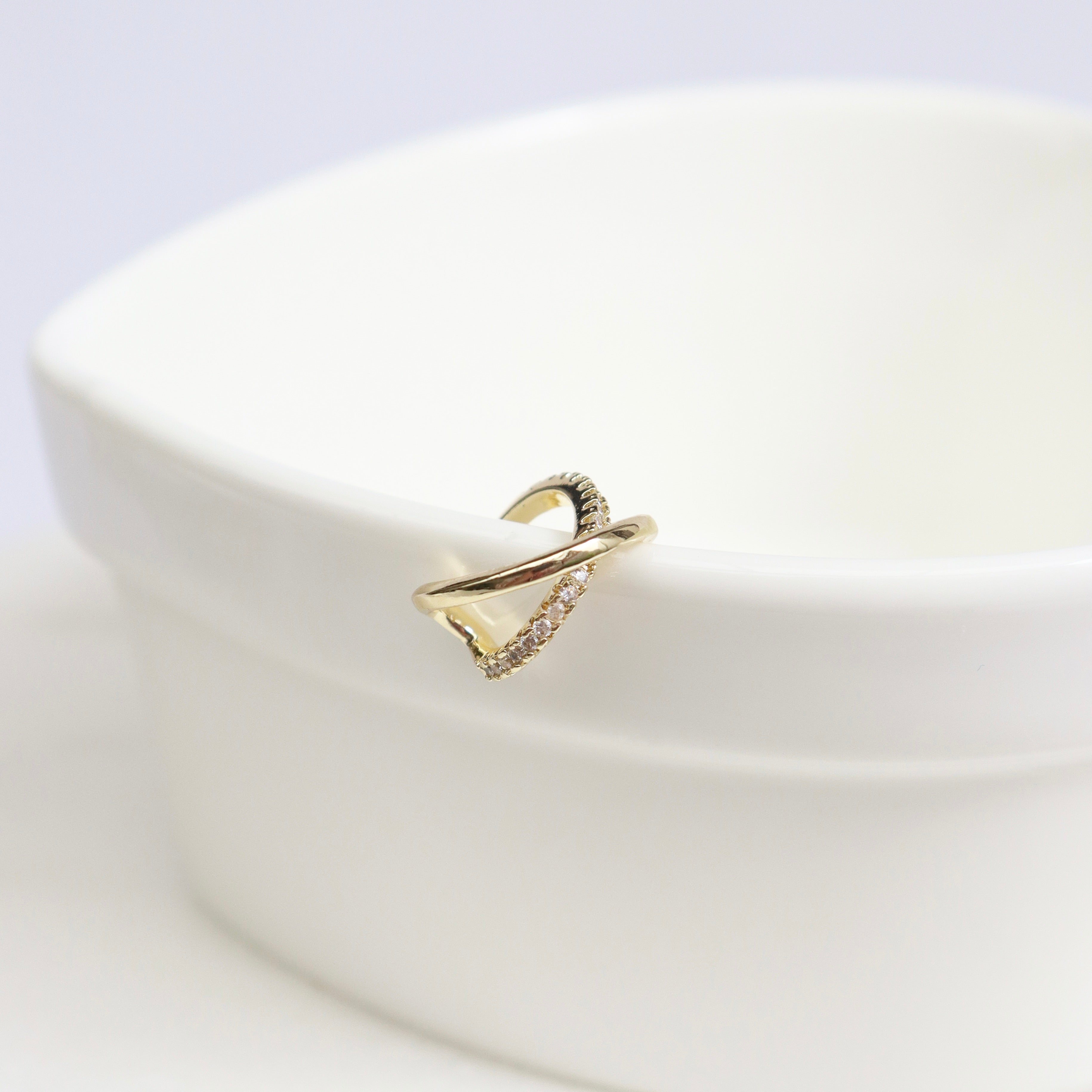 Earcuff Cruzado con Cristales